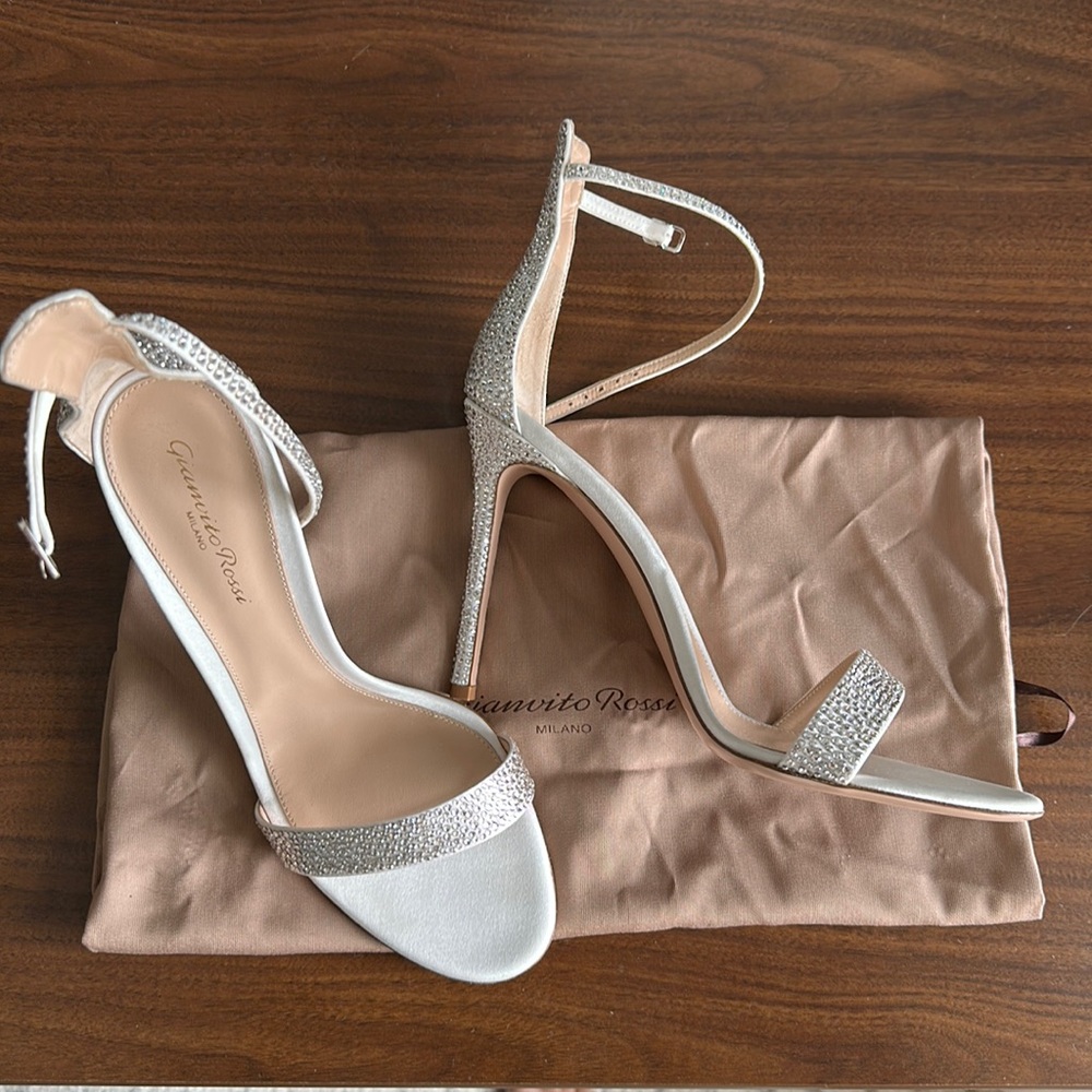 BRAND NEW Gianvito Rossi Glam Crystal Embellished Silk Sandal (Bridal)